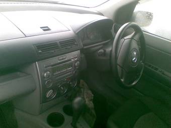 2006 Mazda Demio Photos