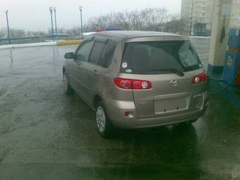 2006 Mazda Demio Photos