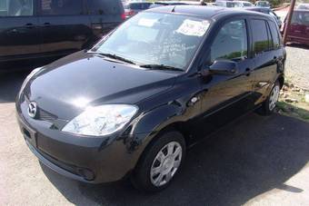 2006 Mazda Demio Photos