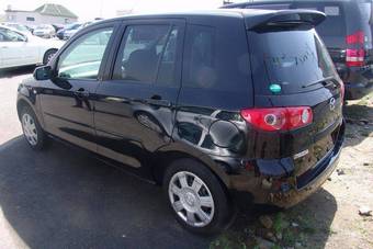 2006 Mazda Demio Pictures