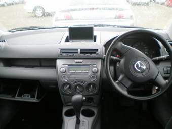 2006 Mazda Demio Pics