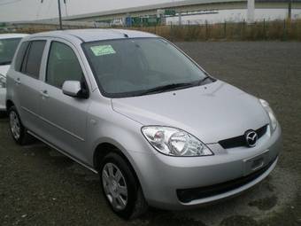 2006 Mazda Demio Photos