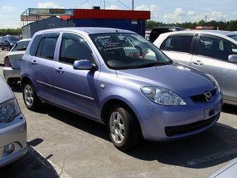 2006 Mazda Demio Pictures