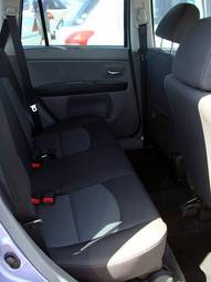 2006 Mazda Demio Photos