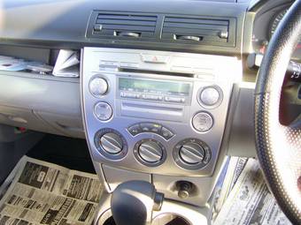 2006 Mazda Demio Pictures