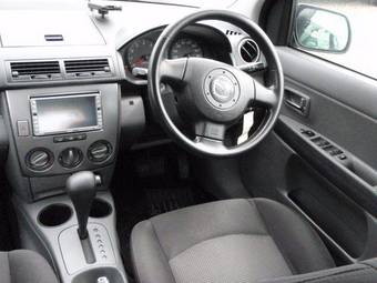 2006 Mazda Demio Pictures