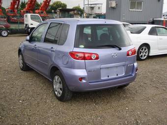 2006 Mazda Demio Pictures