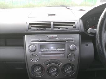 2006 Mazda Demio Photos