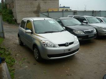 2006 Mazda Demio Photos