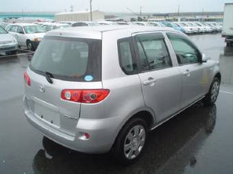 2006 Mazda Demio Photos