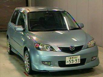 2006 Mazda Demio Photos