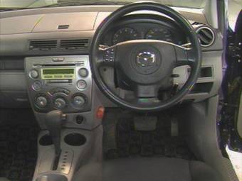 2006 Mazda Demio Photos