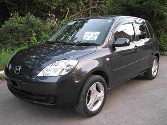 2006 Mazda Demio Photos