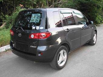 2006 Mazda Demio Pictures