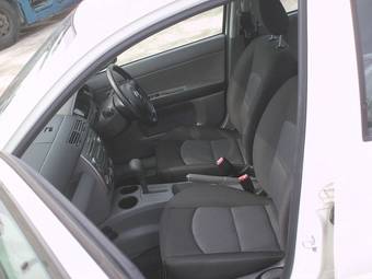 2006 Mazda Demio Pictures