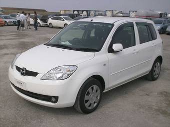 2006 Mazda Demio Pictures