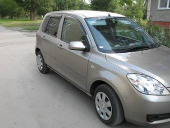 2006 Mazda Demio Photos