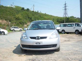 2006 Mazda Demio Photos