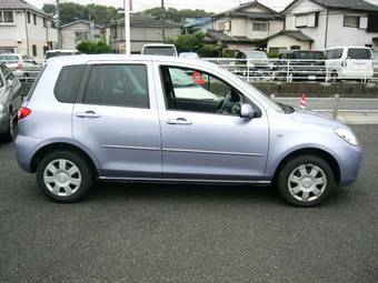 2006 Mazda Demio Pics