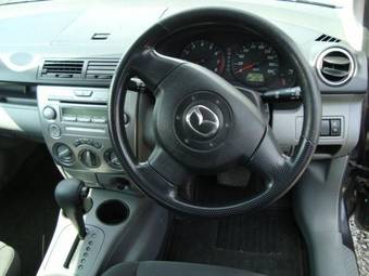 2006 Mazda Demio Photos