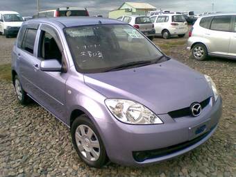 2006 Mazda Demio Photos