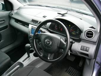 2006 Mazda Demio Photos