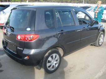 2006 Mazda Demio Photos