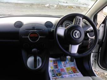 2007 Mazda Demio Pictures