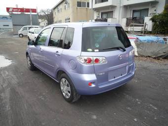 2007 Mazda Demio Images