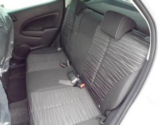 2007 Mazda Demio Pictures