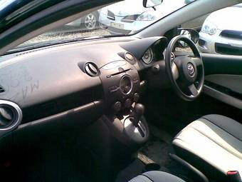 2007 Mazda Demio Photos