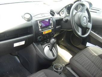 2007 Mazda Demio Pictures