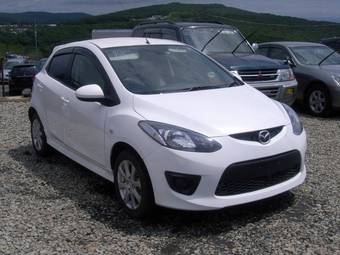 2007 Mazda Demio Pictures