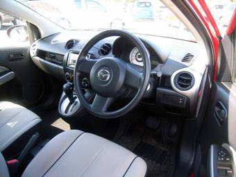 2007 Mazda Demio Pictures