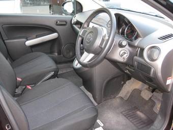 2008 Mazda Demio Pictures