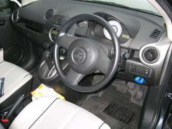 2008 Mazda Demio Photos