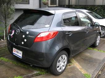 2008 Mazda Demio Pictures