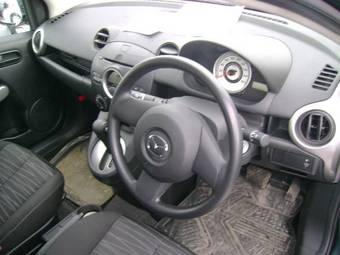 2008 Mazda Demio Pictures