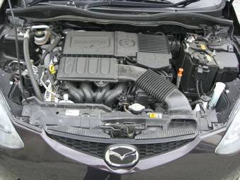 2008 Mazda Demio Pictures