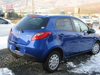 2008 Mazda Demio Pictures
