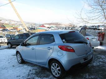2008 Mazda Demio Pictures