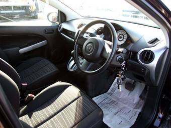 2008 Mazda Demio Pictures