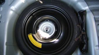 2008 Mazda Demio Pictures