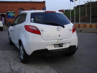 2008 Mazda Demio Pictures