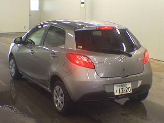 2009 Mazda Demio Photos