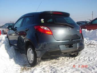 2009 Mazda Demio Pictures