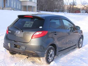 2009 Mazda Demio Photos