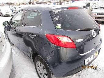 2010 Mazda Demio Pics