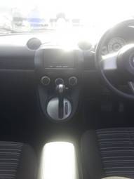 2010 Mazda Demio Photos