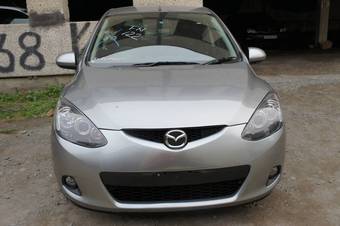 2010 Mazda Demio Pictures